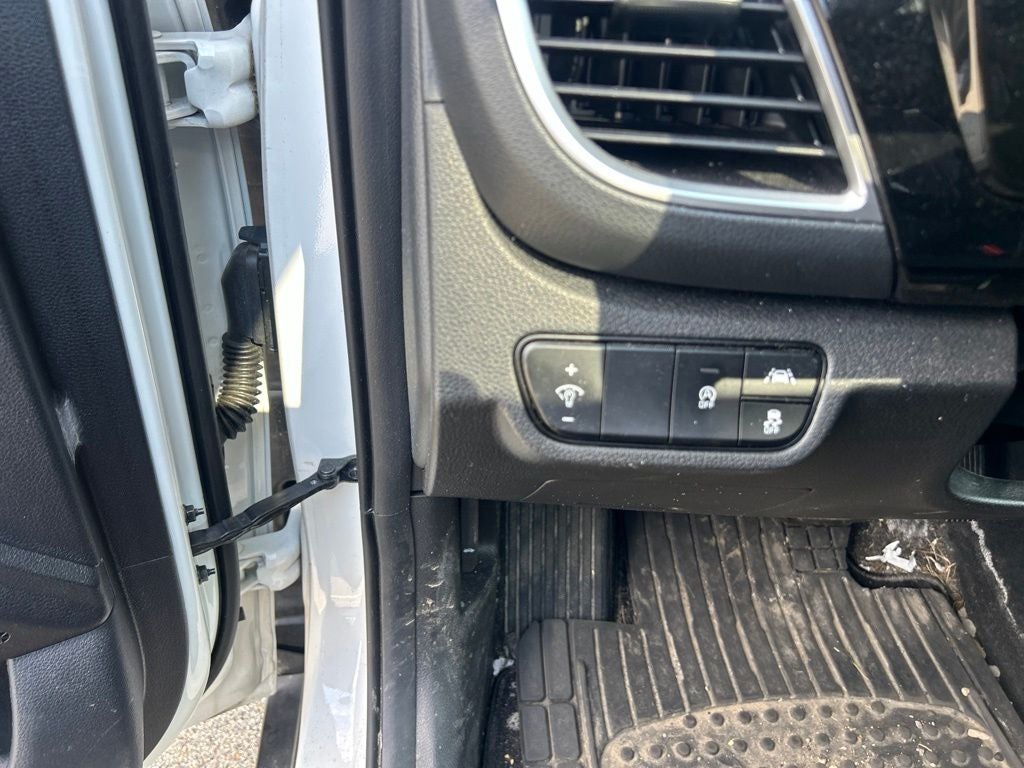 2023 Kia Seltos EX MOONROOF