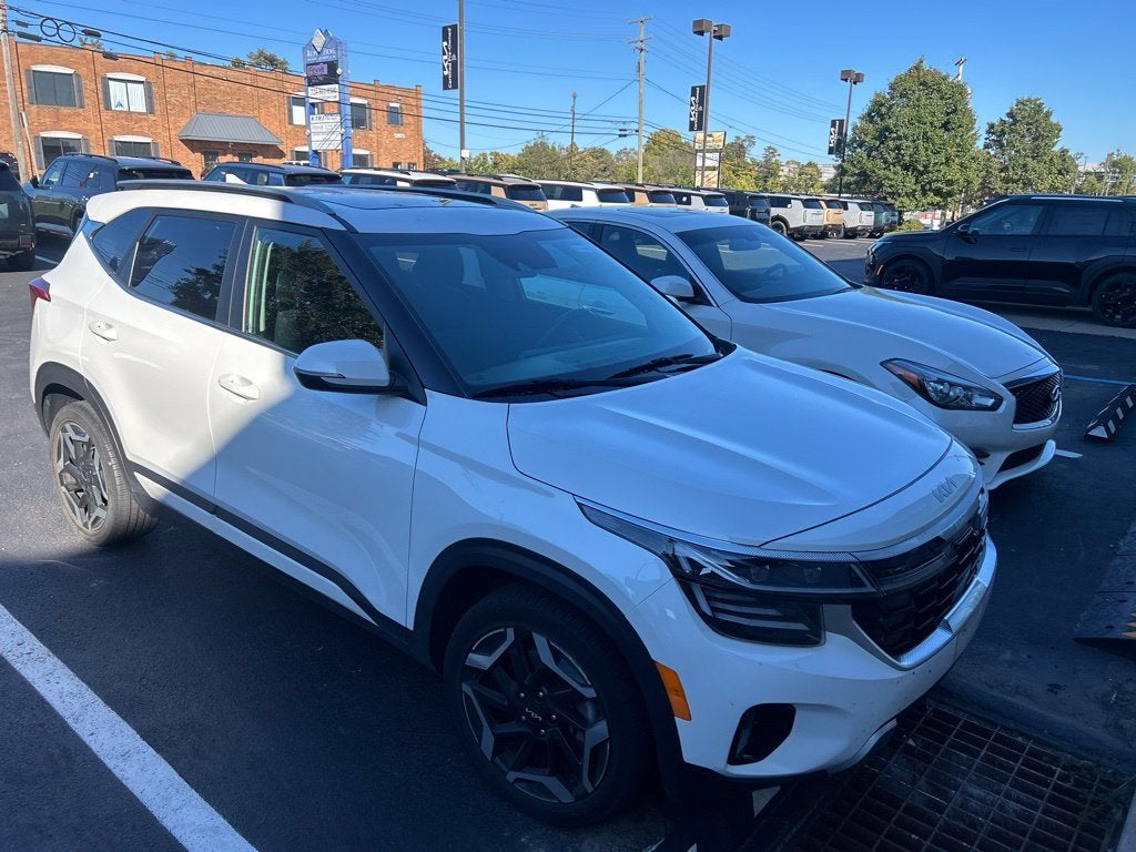 2024 Kia Seltos SX MOON RF