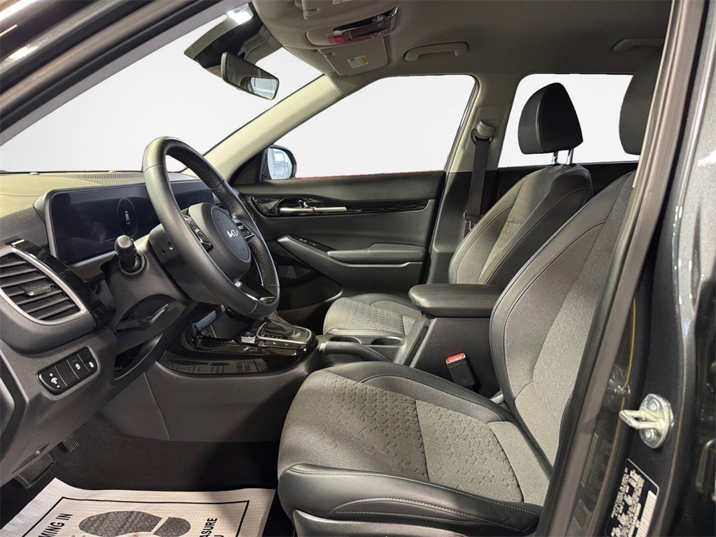 2024 Kia Seltos S NAVIGATION
