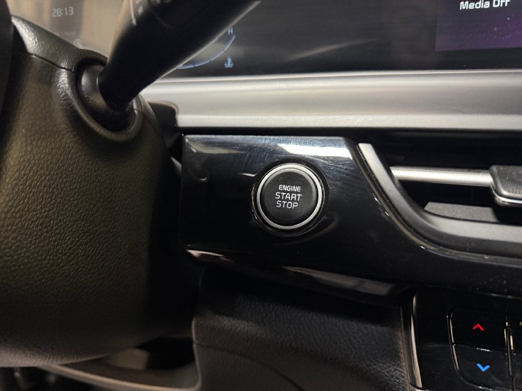 2025 Kia Seltos S NAVIGATION