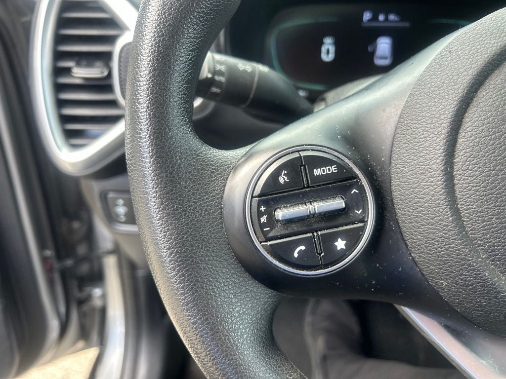 2023 Kia Soul LX TECH PK