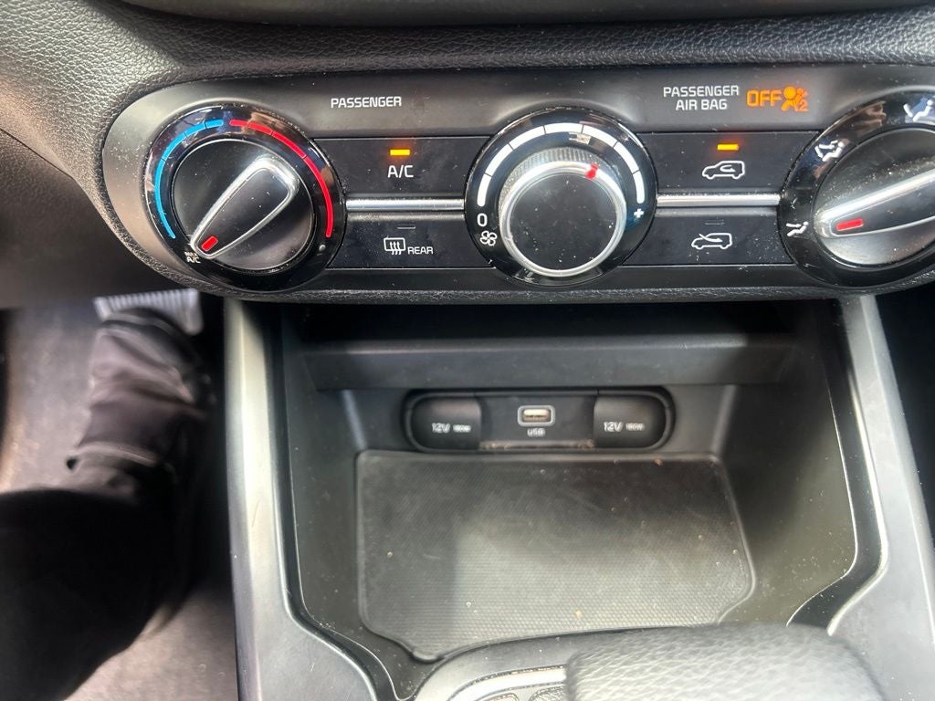 2023 Kia Soul LX TECH PK