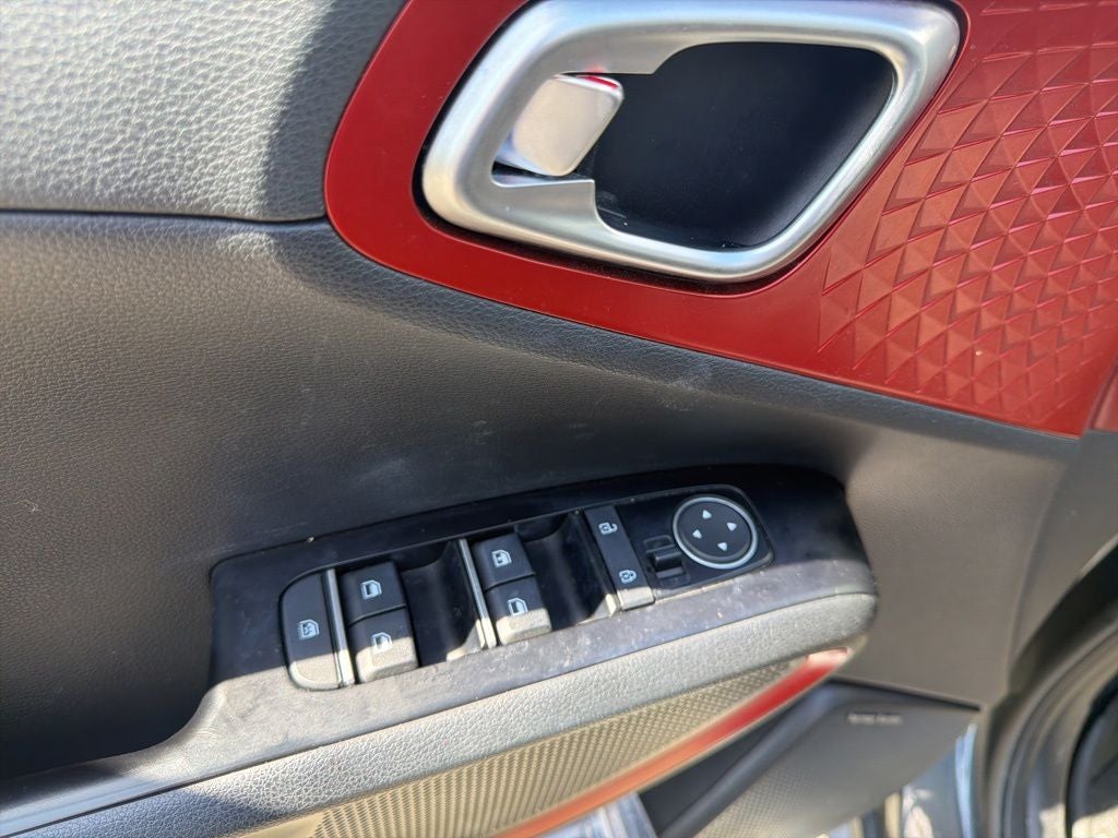 2023 Kia Soul GT-Line Technology Pkg