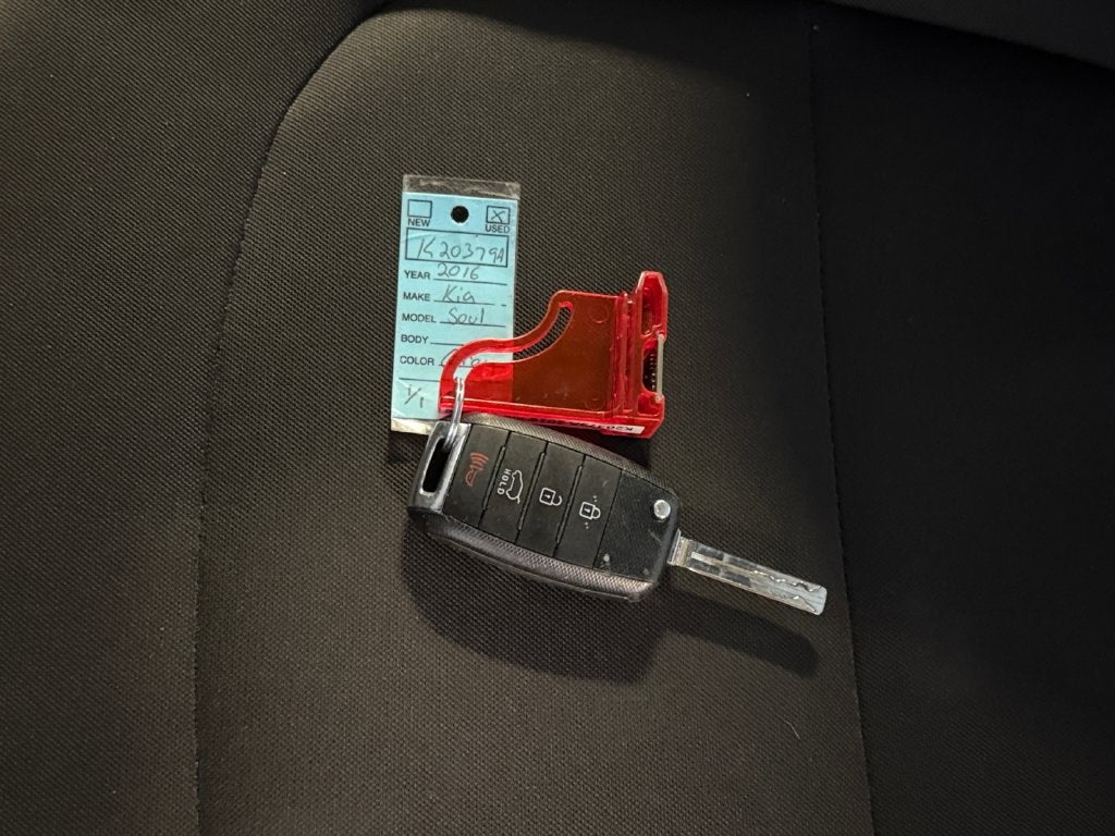 2016 Kia Soul Base