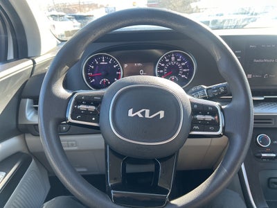 2023 Kia Carnival LX