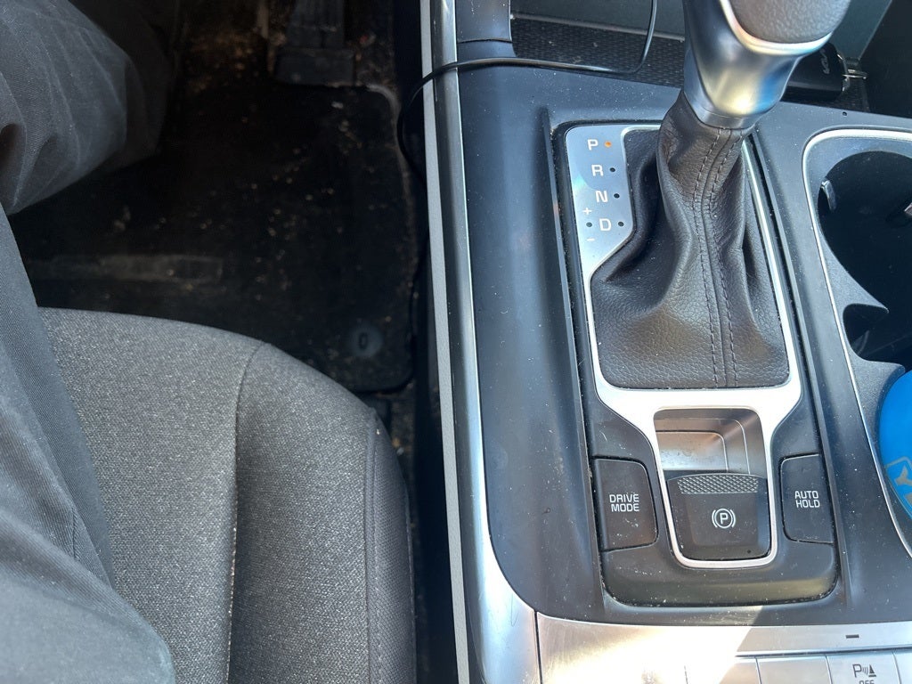 2023 Kia Carnival LX