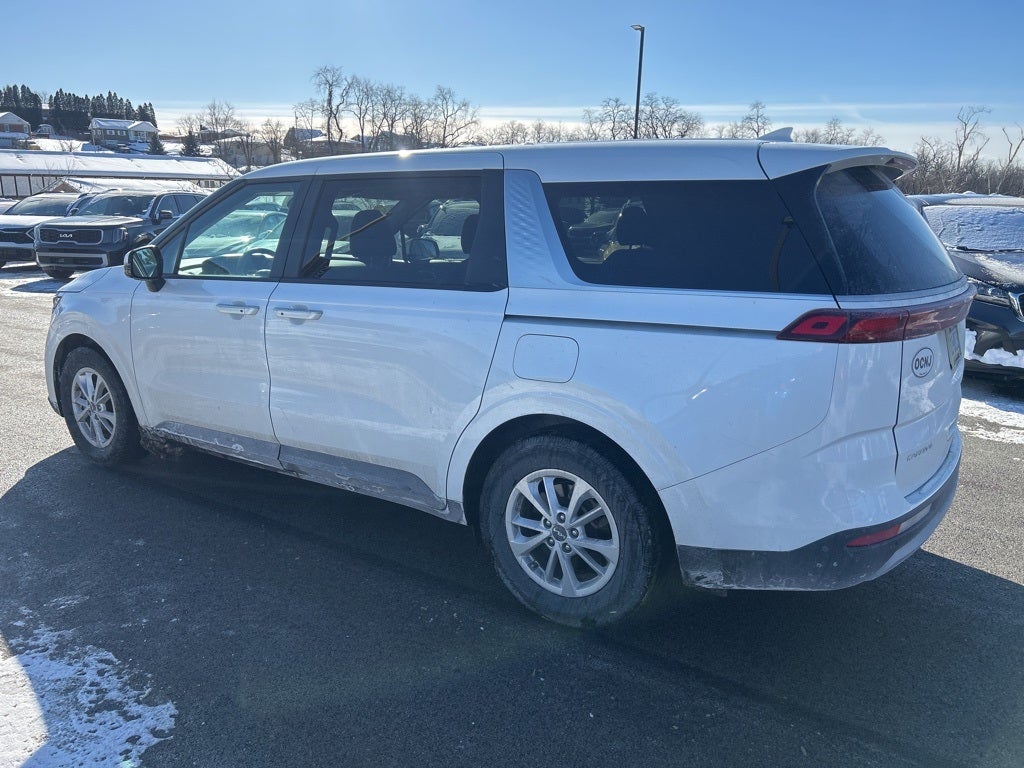 2023 Kia Carnival LX