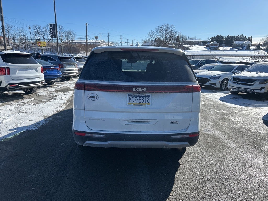 2023 Kia Carnival LX