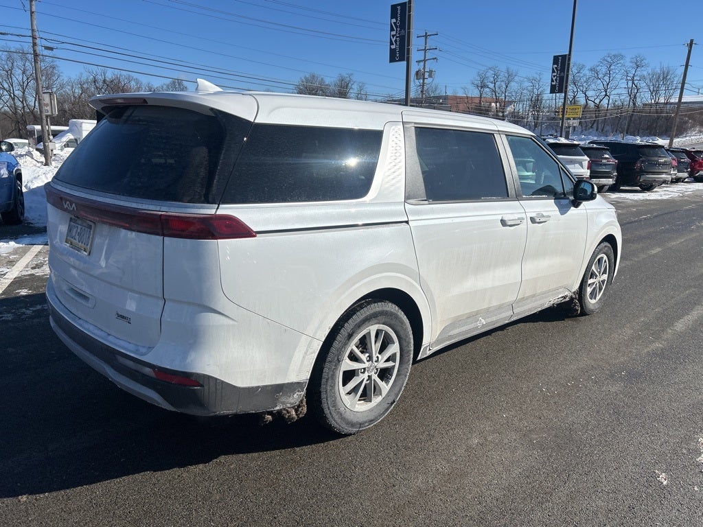 2023 Kia Carnival LX