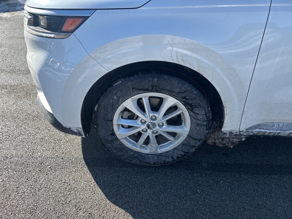 2023 Kia Carnival LX