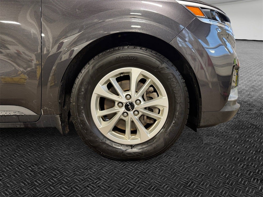 2024 Kia Carnival LX Seat Package