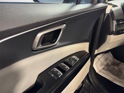 2024 Kia Carnival LX Seat Package