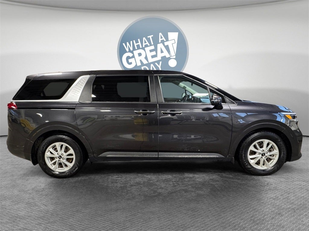 2024 Kia Carnival LX Seat Package