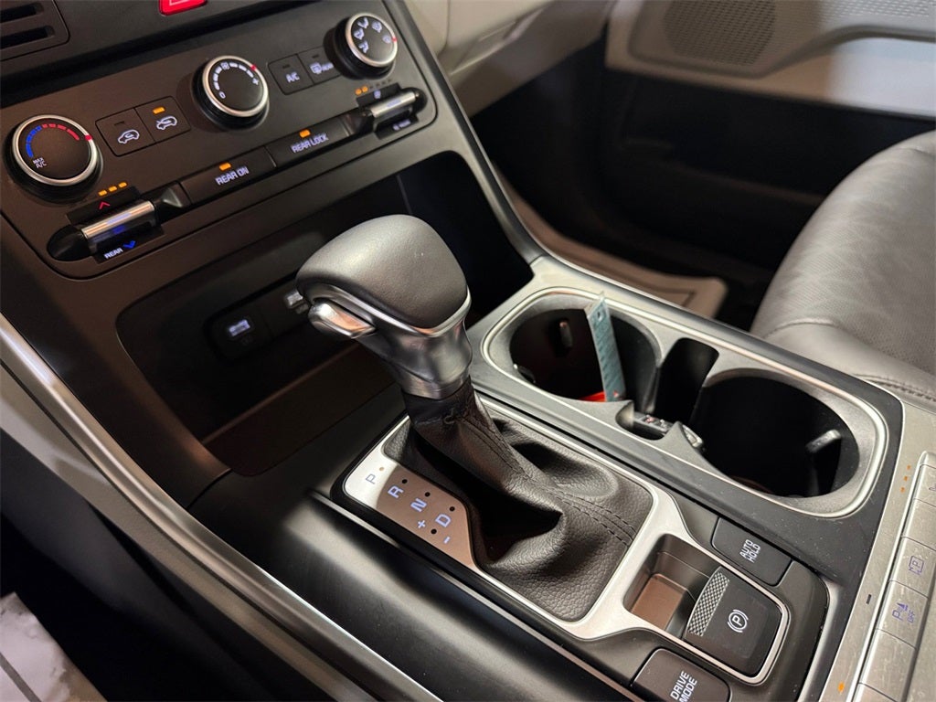 2024 Kia Carnival LX Seat Package