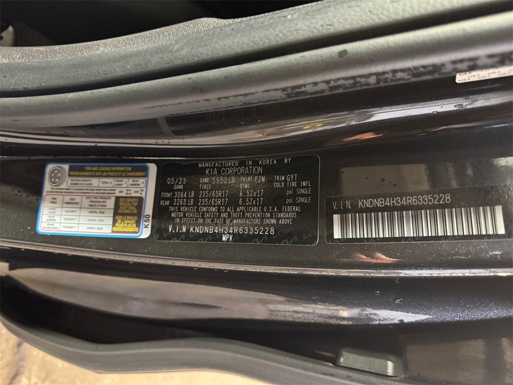 2024 Kia Carnival LX Seat Package