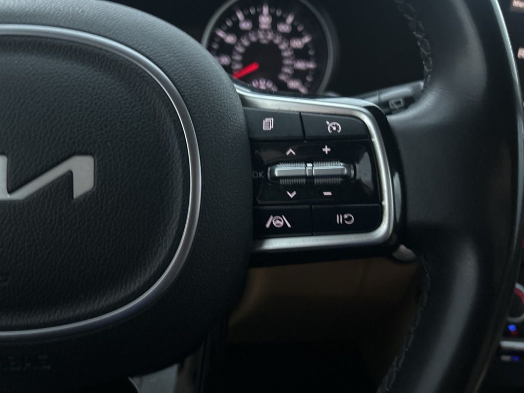 2023 Kia Carnival LX Seat Package