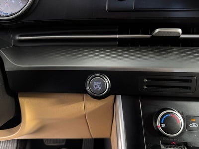 2023 Kia Carnival LX Seat Package