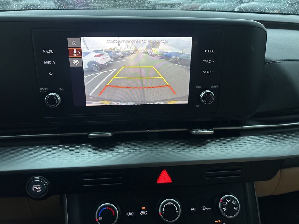 2023 Kia Carnival LX Seat Package