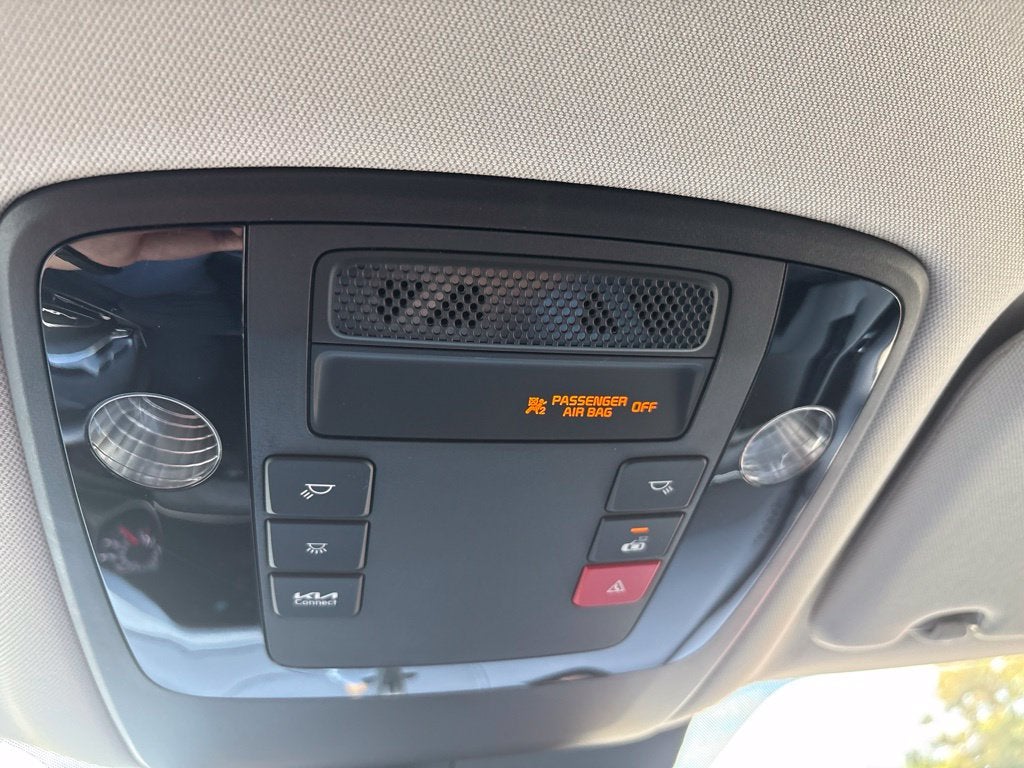 2024 Kia Carnival EX