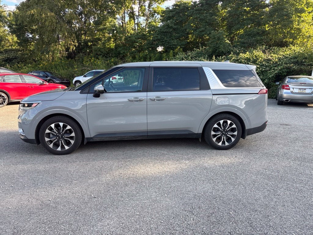 2024 Kia Carnival EX