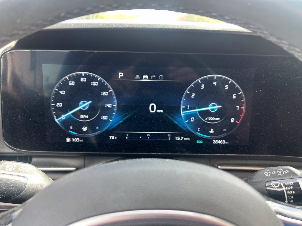 2024 Kia Carnival SX REAR ENTERTAINMENT