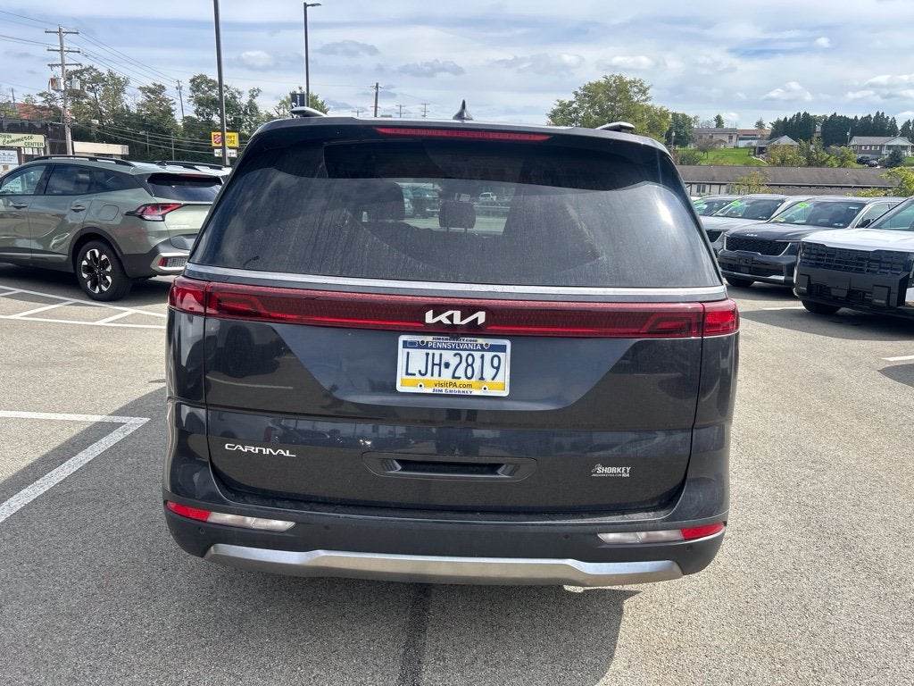 2024 Kia Carnival SX