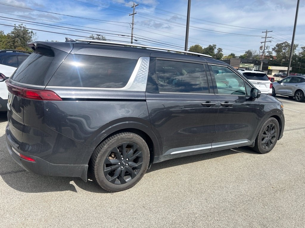 2024 Kia Carnival SX