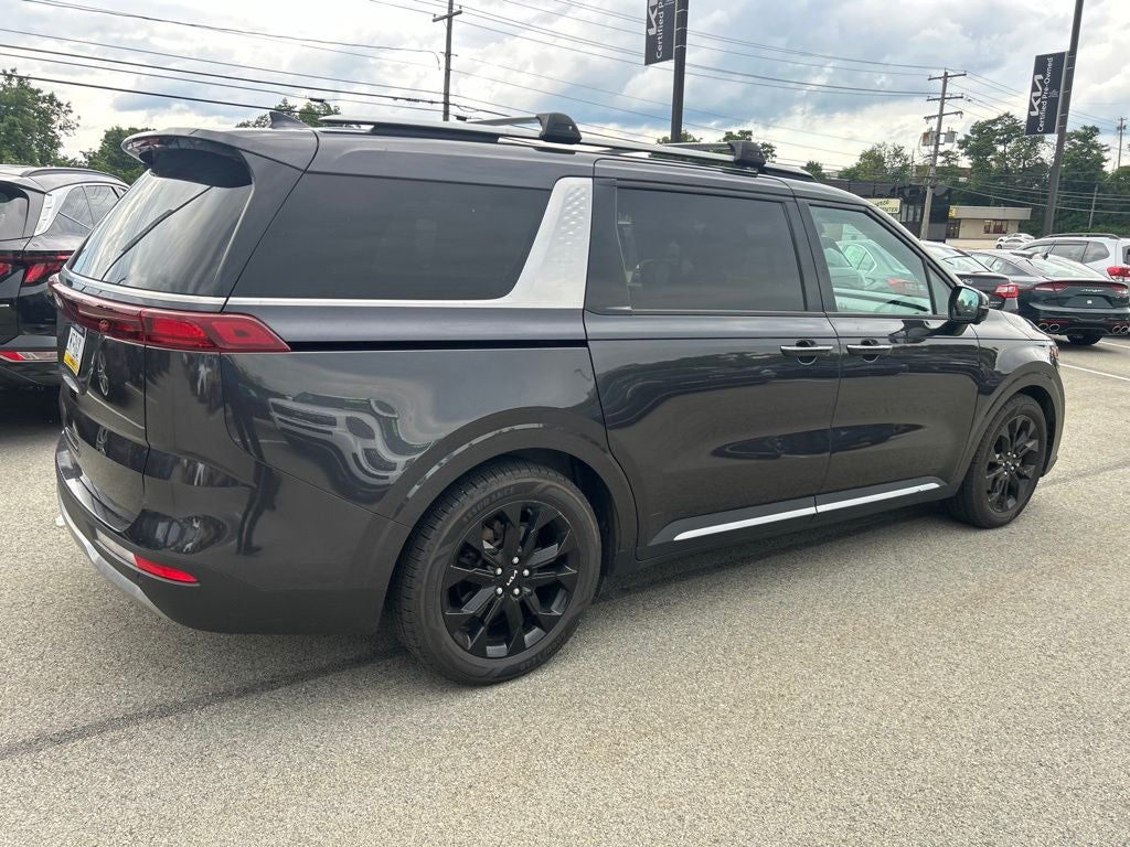 2023 Kia Carnival SX REAR ENTERTAINMENT