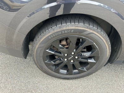 2023 Kia Carnival SX REAR ENTERTAINMENT