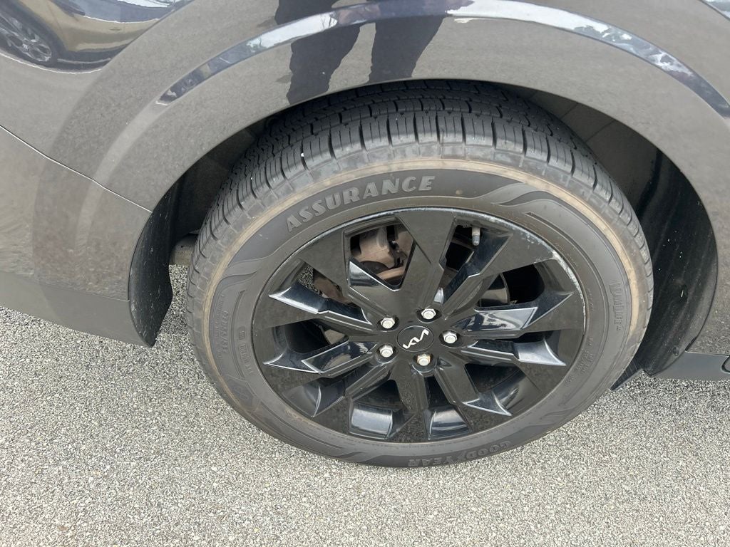 2023 Kia Carnival SX REAR ENTERTAINMENT