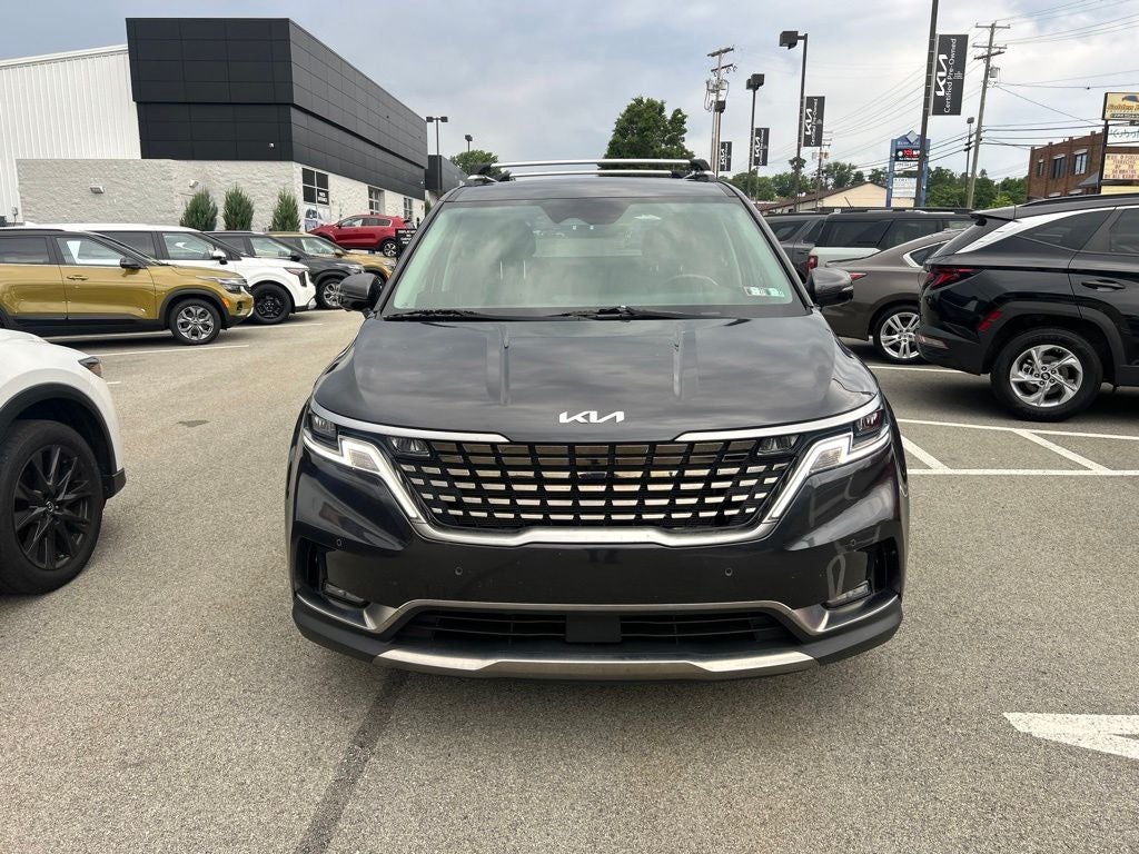 2023 Kia Carnival SX REAR ENTERTAINMENT