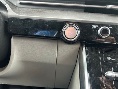 2023 Kia Carnival SX REAR ENTERTAINMENT