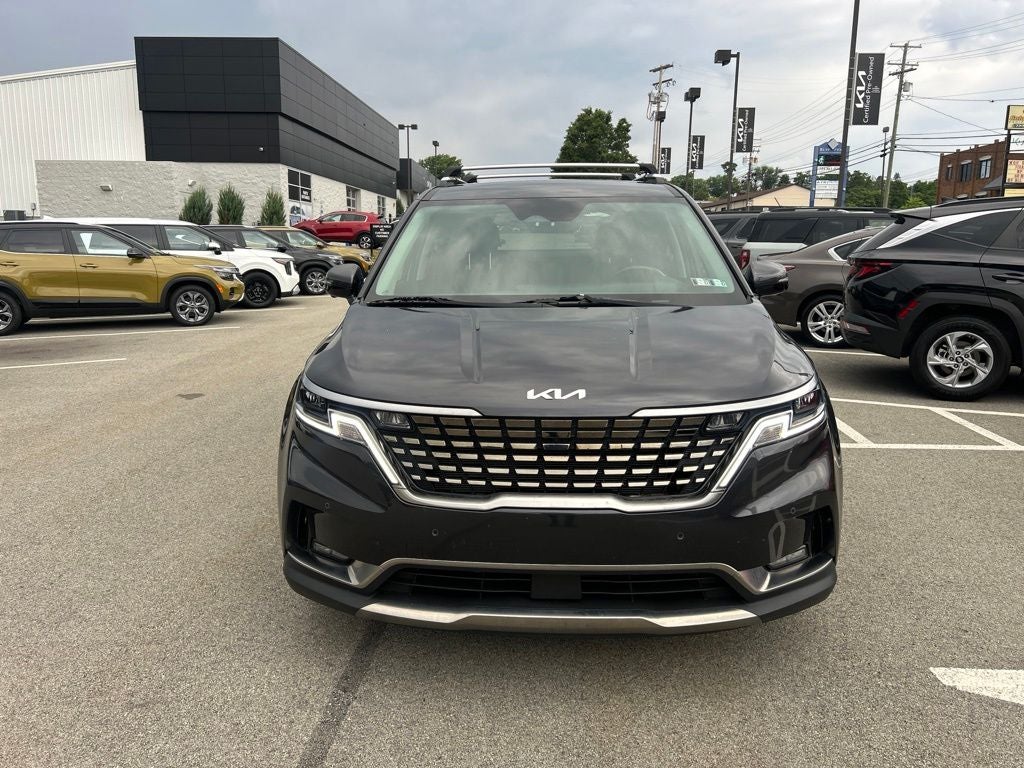 2023 Kia Carnival SX REAR ENTERTAINMENT