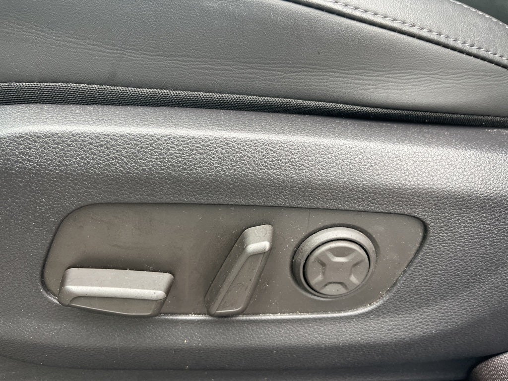 2025 Kia Carnival SX Dark Edition