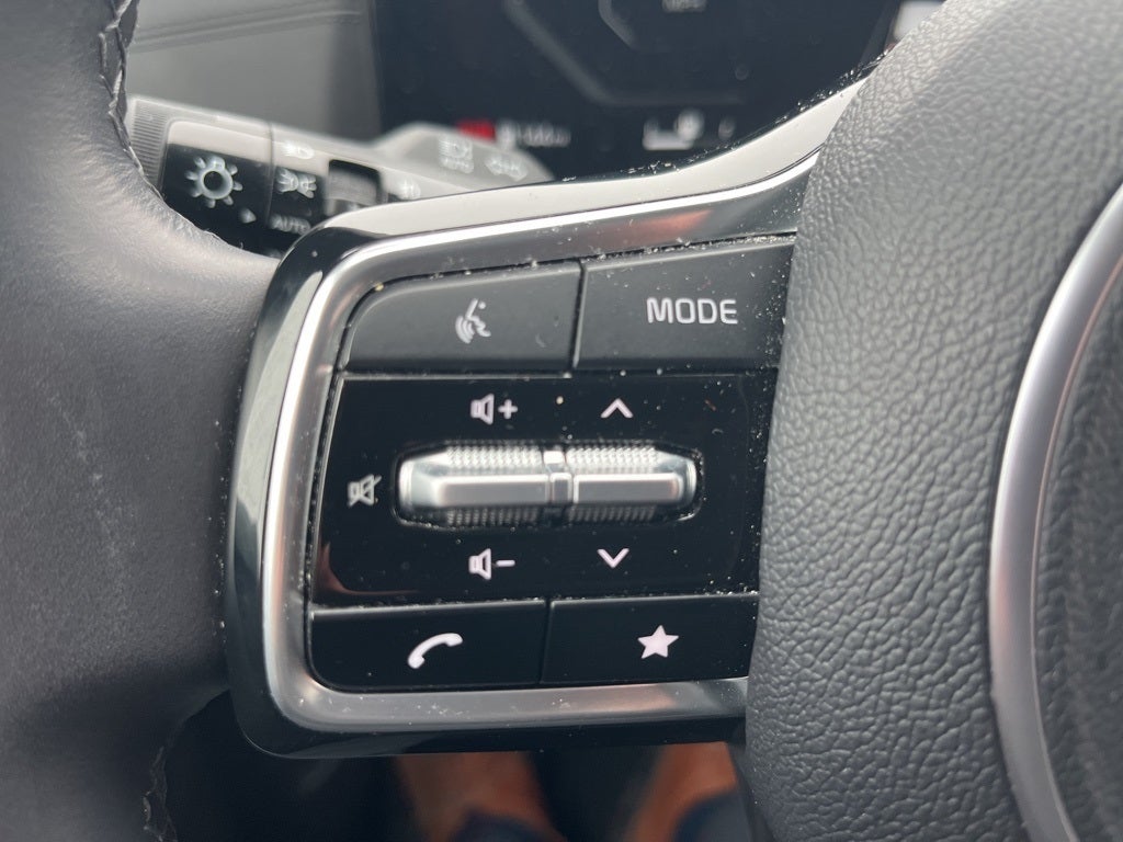 2025 Kia Carnival SX Dark Edition