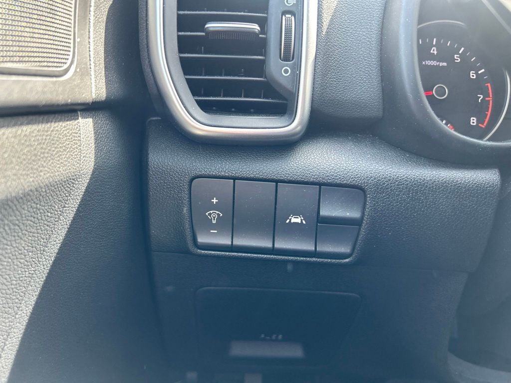 2022 Kia Sportage LX