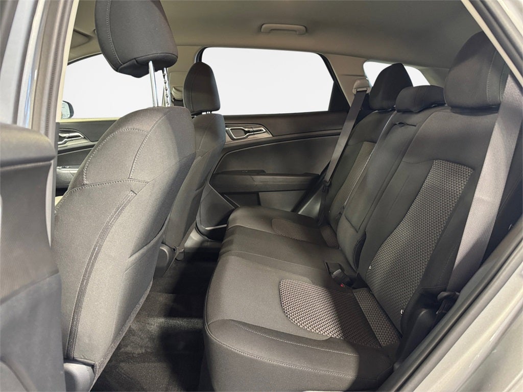 2023 Kia Sportage Hybrid LX AWD