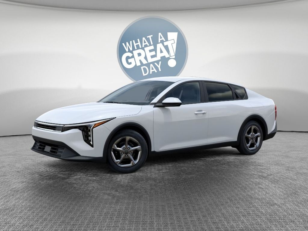 2026 Kia K4 Base