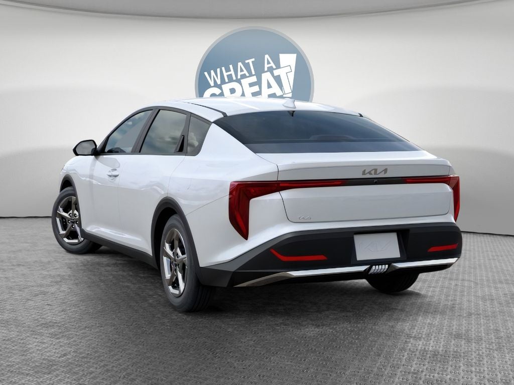 2026 Kia K4 Base