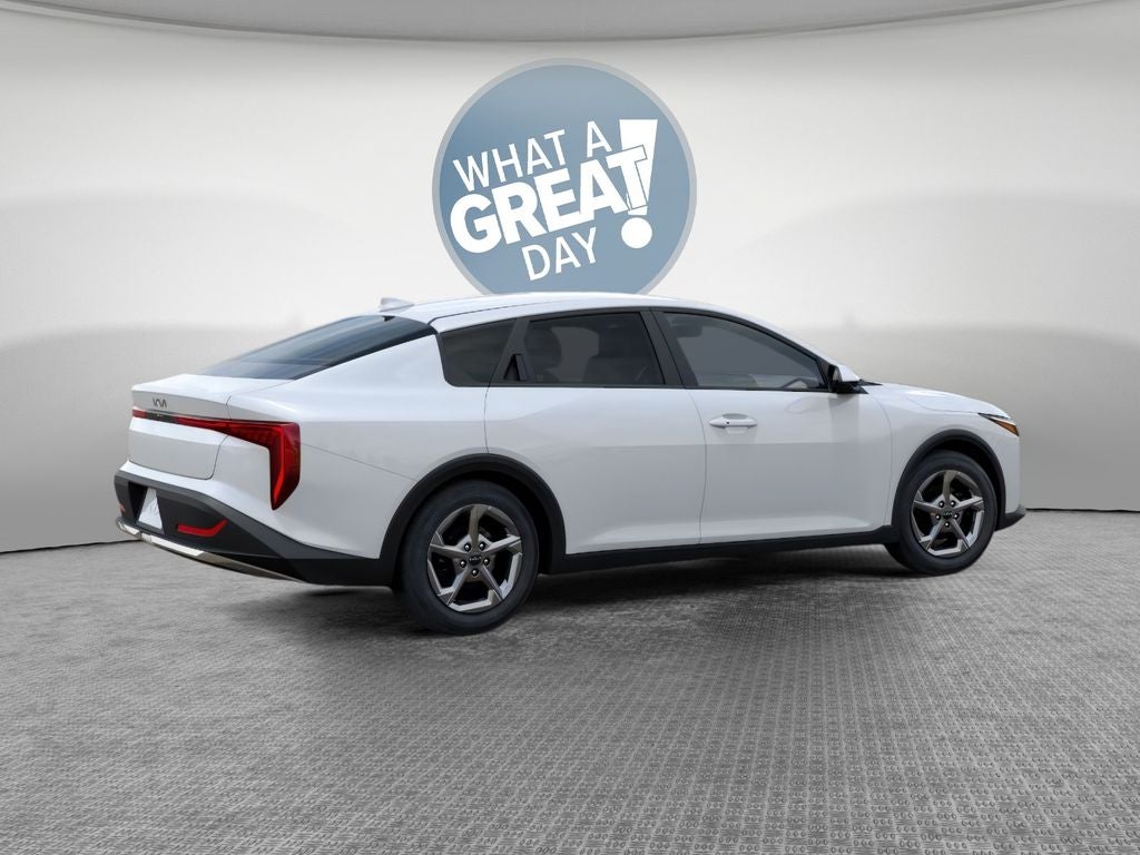 2026 Kia K4 Base