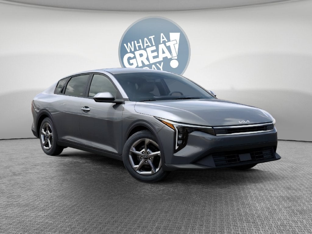2026 Kia K4 Base