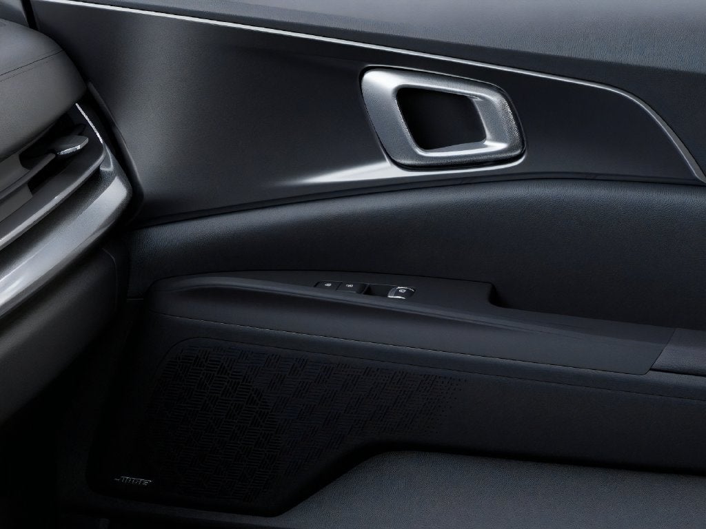 2027 Kia Carnival Base