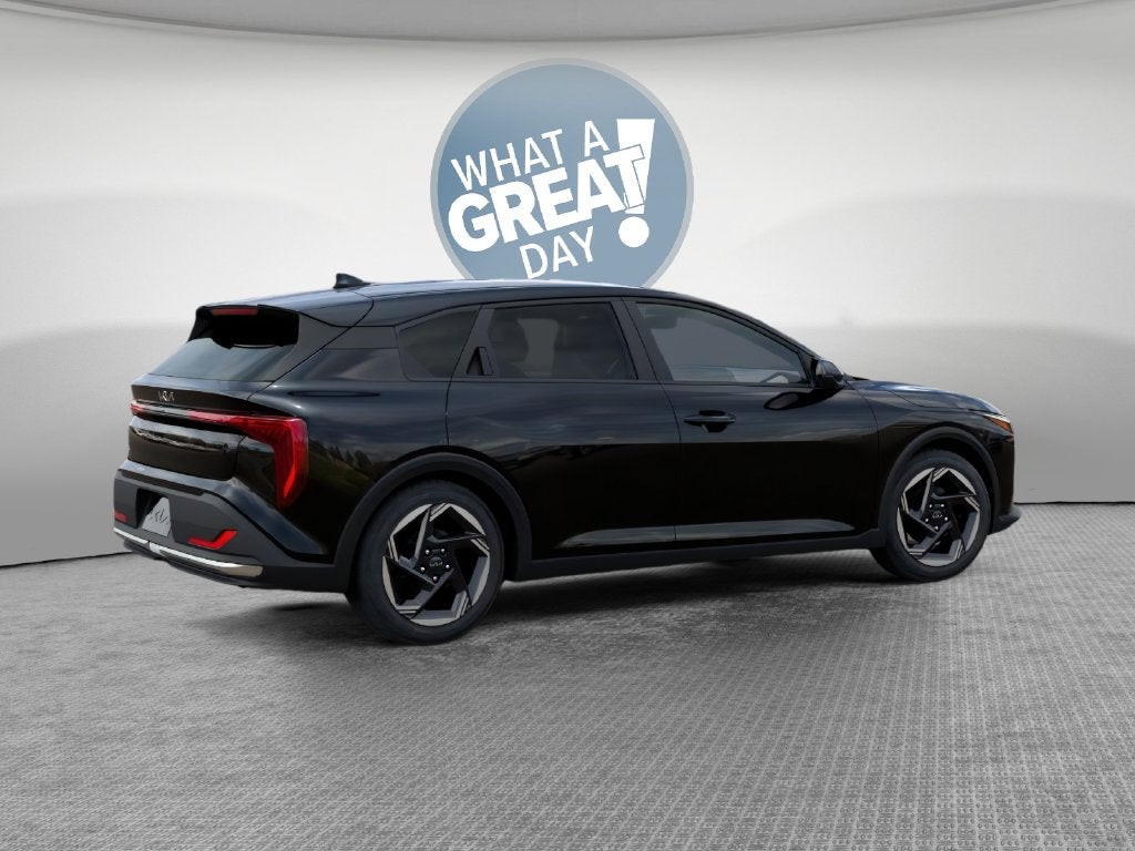 2027 Kia K4 Base